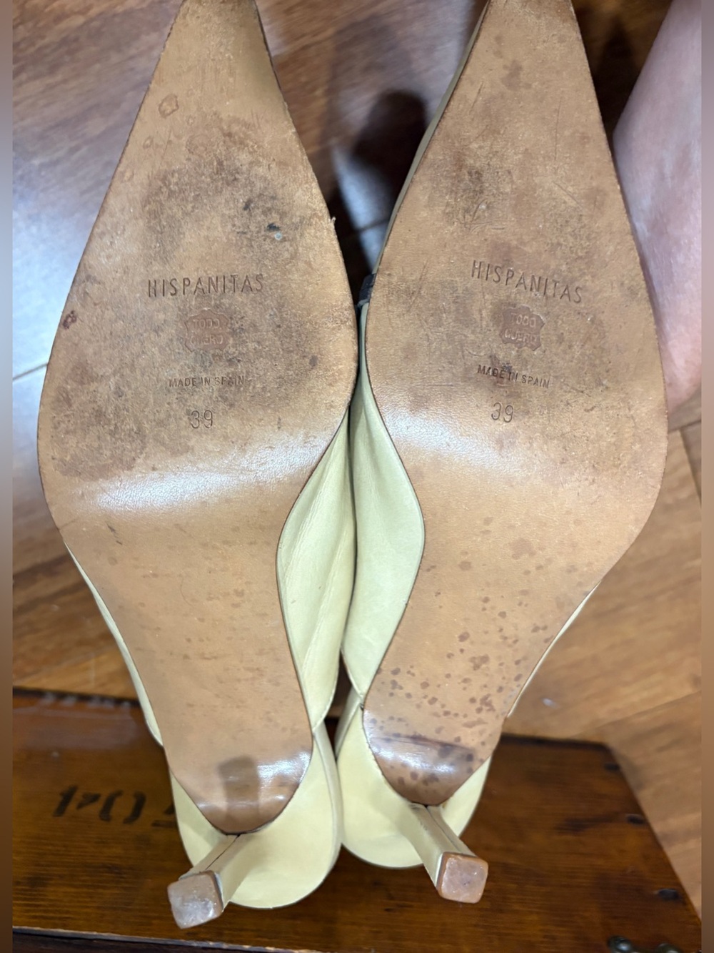 Vintage Hispanitas 90s/Y2K Heeled Mules Yellow Cream and Brown Floral Point Toe - Picture 6 of 8